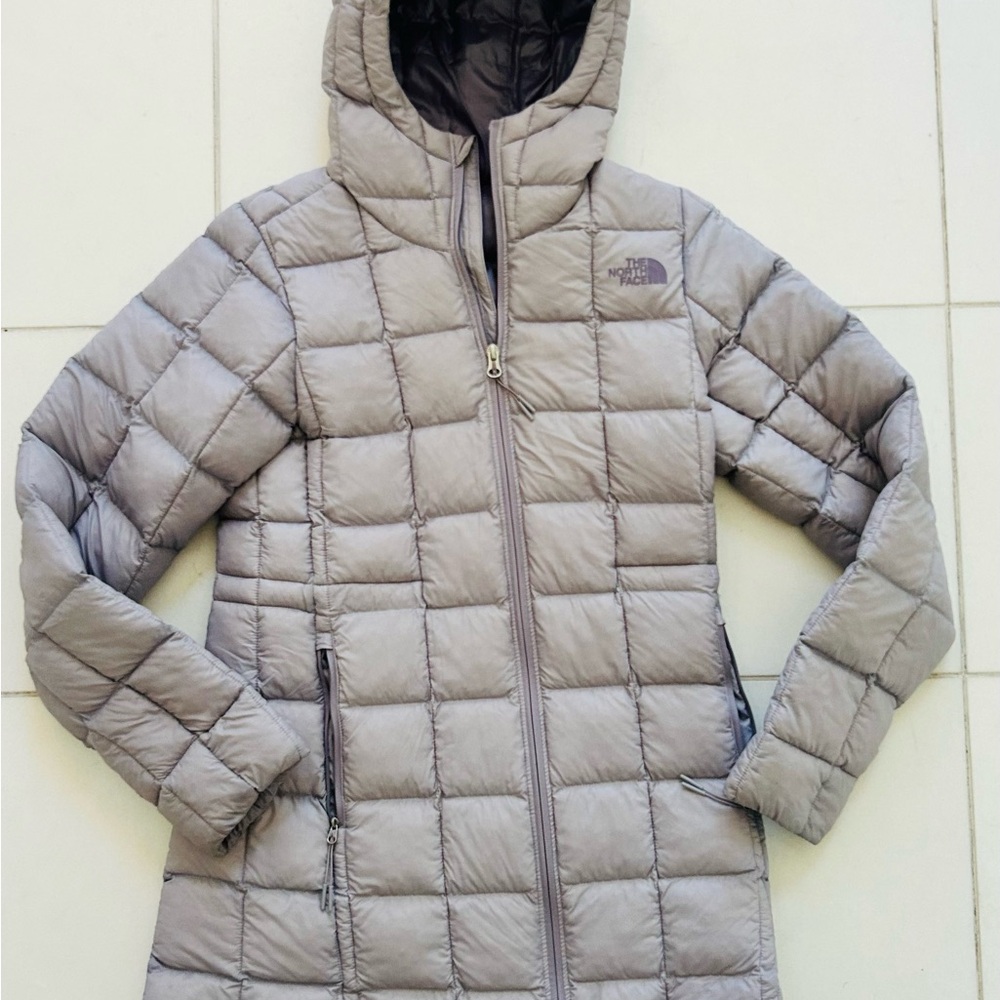 The North Face parka women's XS, like new